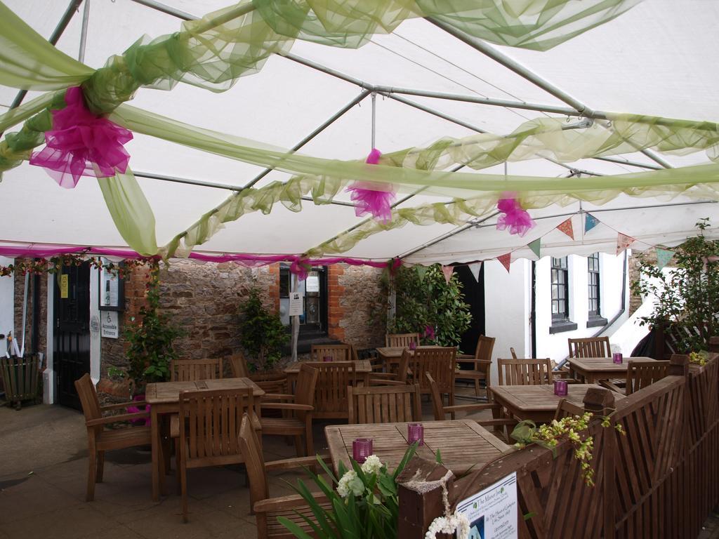 Manor Inn Galmpton 외부 사진